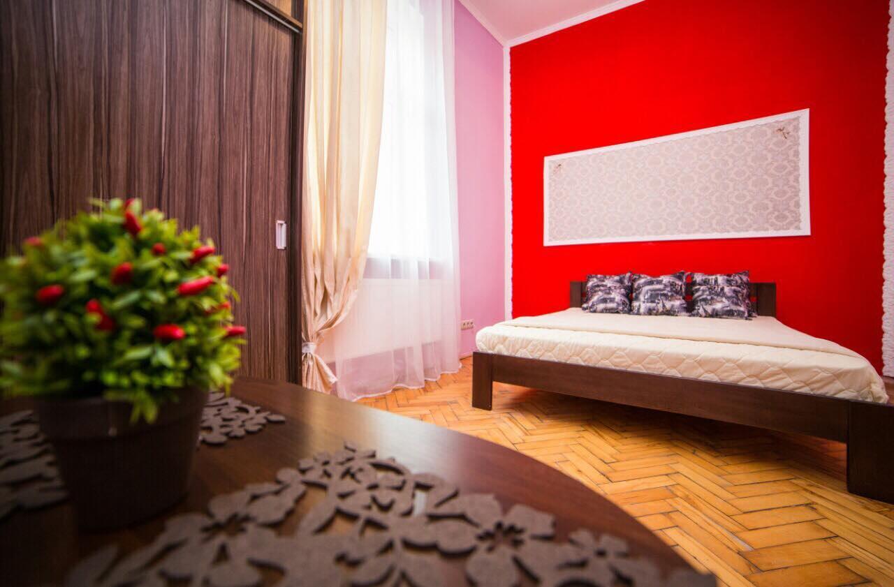 Apartment On Teatralna 7 Leopoli Esterno foto